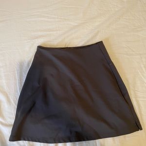 Girlfriend collective moon skort size small